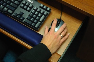 Right hand clicking and mouse